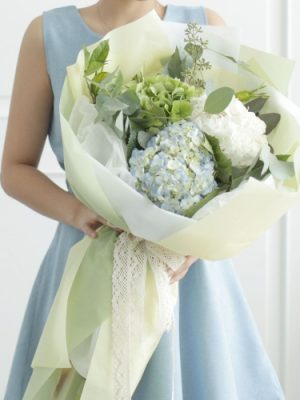 Resin-like hydrangea