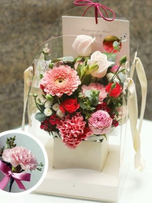 Letter of thank+corsage