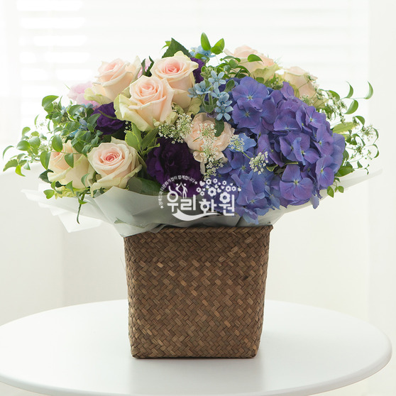 A flower basket I want to give to my loved ones