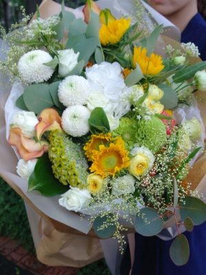 Just looking at you~~