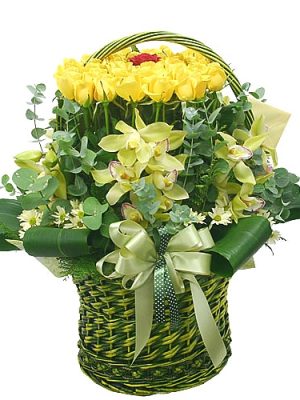 yellow rose basket