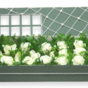 25 roses+green material