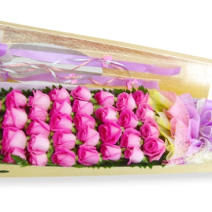 35 roses+green material