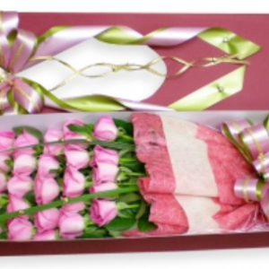 40 roses+green material