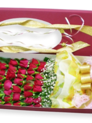 50 roses+seasonal flowers+green material