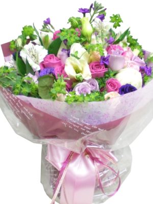 mixed rose bouquet+green material