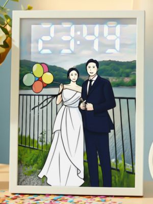 Free keyring 🎁 LED drawing watch anniversary gift for couples and parents