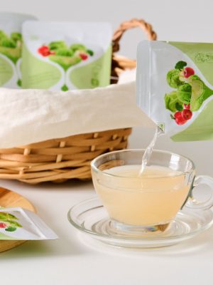 Cabbage with broccoli and apple (gift box) [Country of origin: see artwork information]