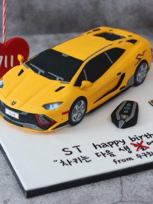 🚘 I told you to buy a car cake 🚖 [Country of origin: see artwork information]
