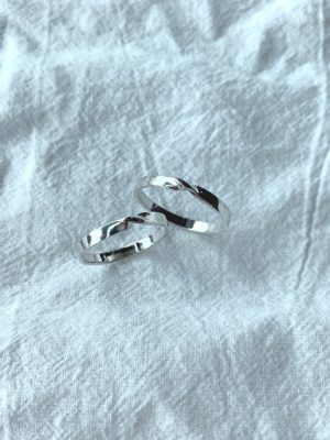 Small but full 💕 Möbius simple ring 💍