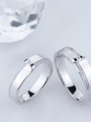 Untitled silver coupling with emotion