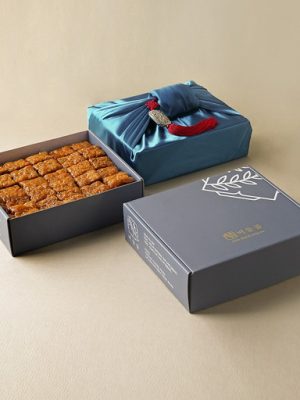 As a gift, up to 98 packs of willow bone medicine in a box package and [Country of Origin: See Artwork Information]