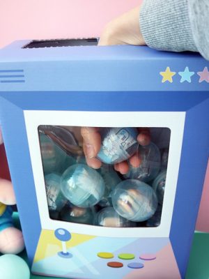 Capsule lottery box 💛 snack birthday event