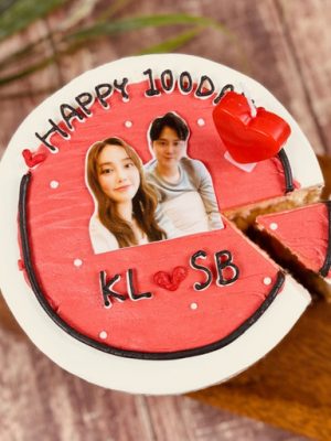 ❤️ FREE SHIPPING ❤️ PHOTO CAKE PINK COUPLE LETTERING CAKE [Country of Origin: See artwork information]