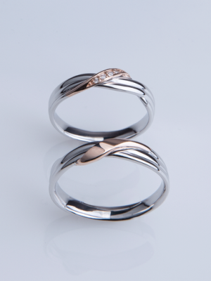 Wave of Love Two Tone Silver Coupling
