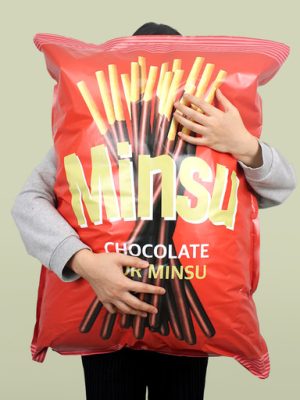 Making extra large candy bags/gifts for couples anniversaries and birthday events