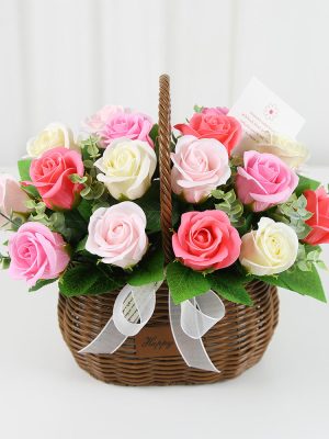 Soap flower basket (Pink mix)